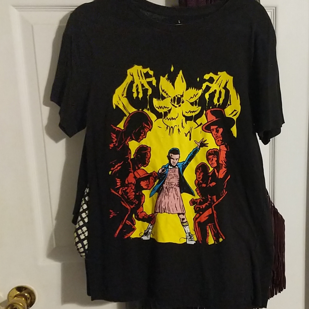 Stranger things tee